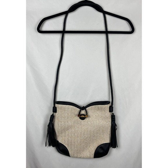 Jen & Co Handbags - Jen & Co. Woven Rattan Straw Crossbody Bag Tassel Bamboo‎ Toggle Vegan Leather
